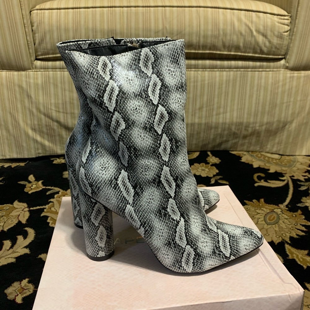 Cape Robbin snakeskin booties